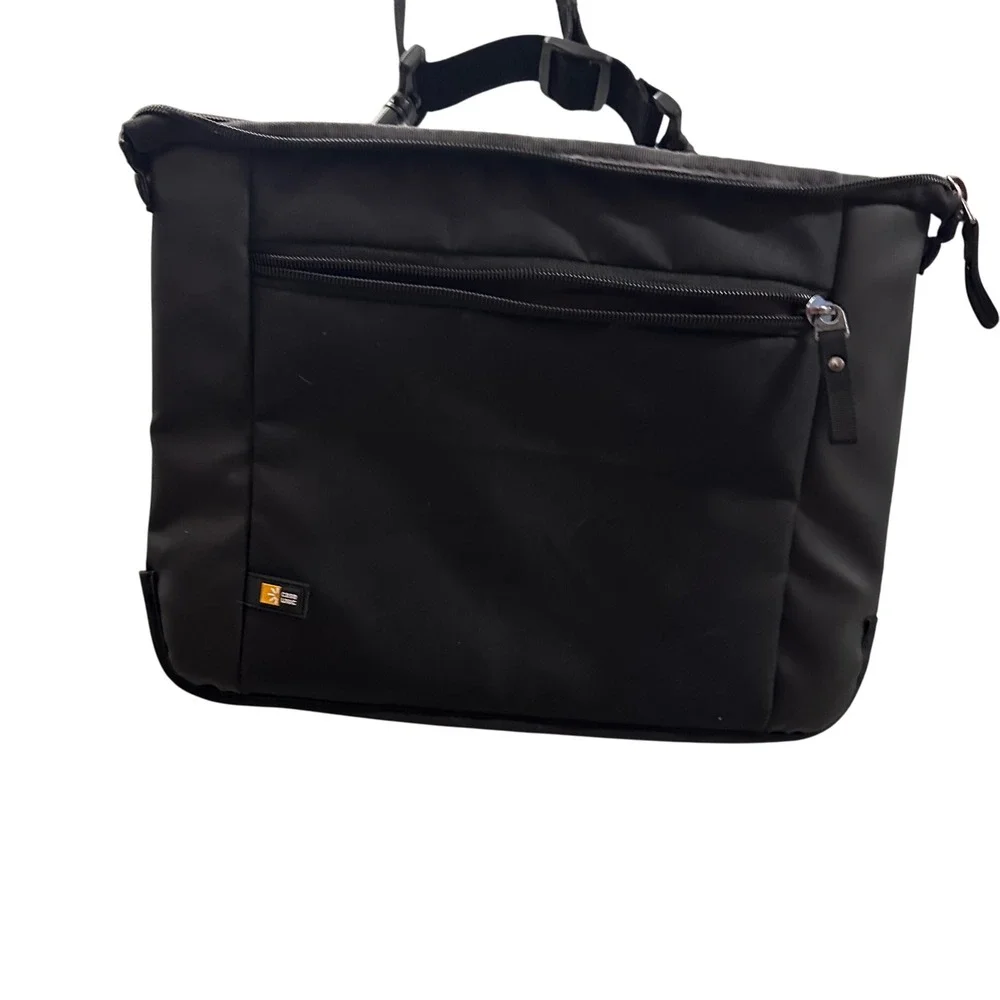 Case Logic Laptop Messenger Bag Adjustable Strap Black Commuter 13‎ in L 8 in H